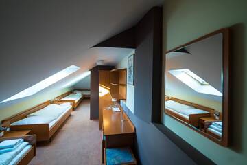 Фото номера Economy Quadruple Room (**) Отель Zajazd Chyżne г. Chyżne 2